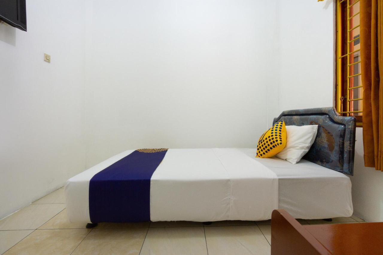 Spot On 2891 999 Guest House Sumedang Екстериор снимка