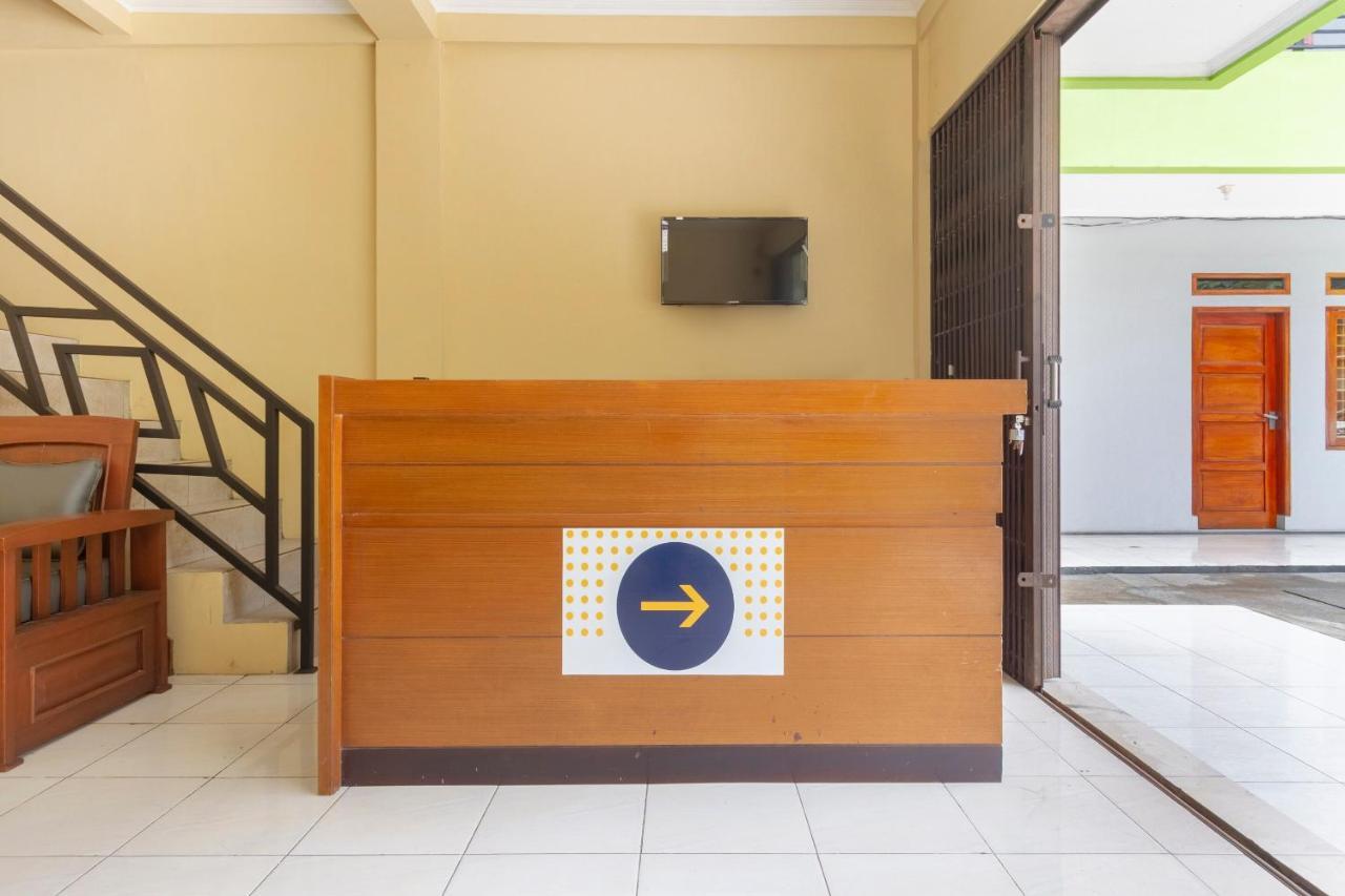 Spot On 2891 999 Guest House Sumedang Екстериор снимка