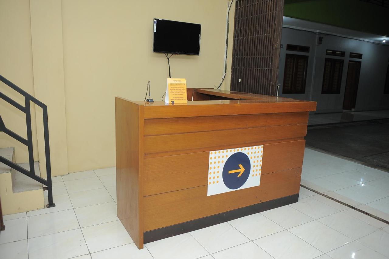 Spot On 2891 999 Guest House Sumedang Екстериор снимка