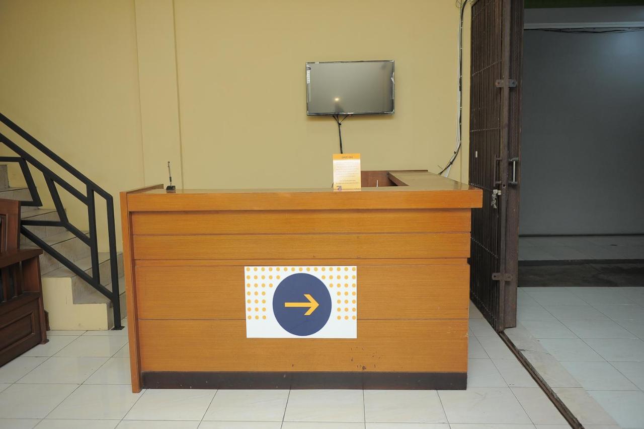 Spot On 2891 999 Guest House Sumedang Екстериор снимка